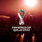 Imagem promocional da Copa do Catar 2022, com o logotipo do campeonato sobre uma imagem da cidade de Doha, capital do Catar. Foto: Divulgação